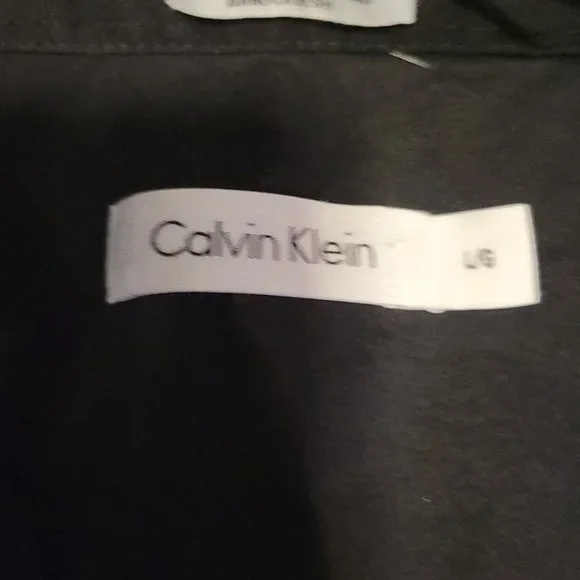 CALVIN KLEIN MENS LONG SLEEVE BLACK BUTTON UP TOP - Picture 2 of 3